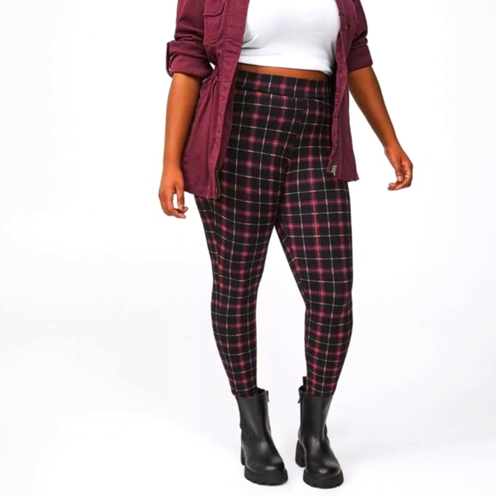❤️NWT TORRID LEGGING - PLAID - COMFORT WAIST OPAQUE - SIZE 4X